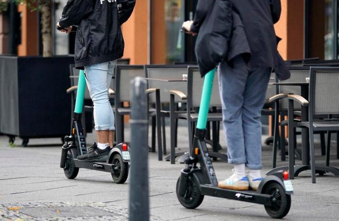 upassende sæt Støvet New rules for electric scooters in France - WIC News